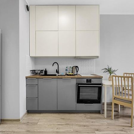 Wlochy Klinkierowa Comfort Apartment ワルシャワ エクステリア 写真